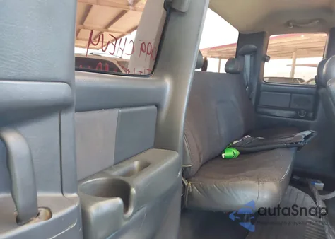 1999 Chevrolet Silverado 1500 из США, поврежденный, VIN 1GCEC19W9XZ128866